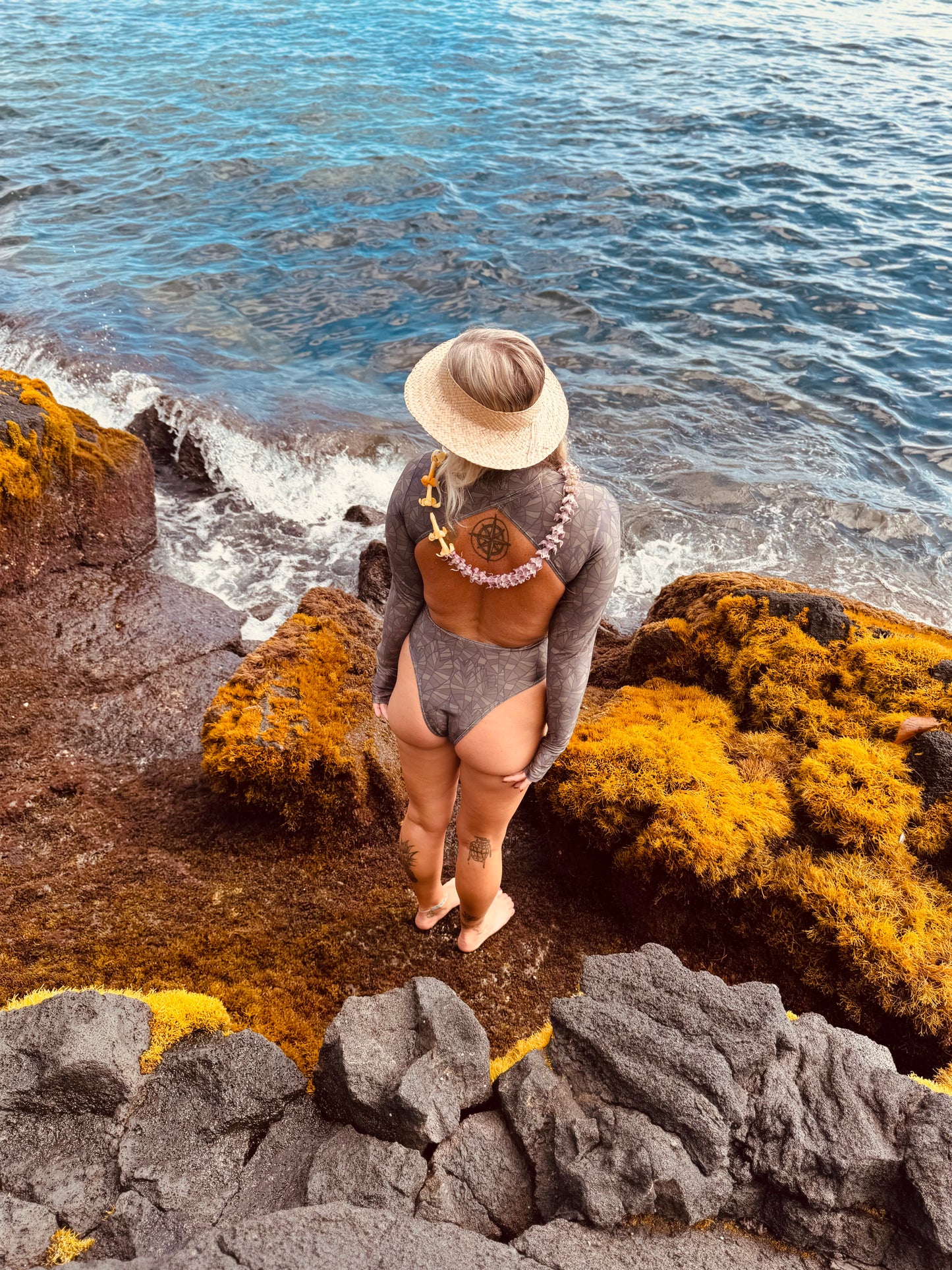 HI’ILAWE Long-Sleeve SURFSUIT in KALO KAMO