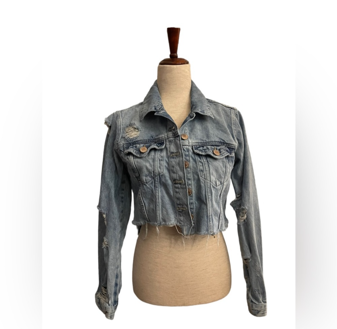 DENIM CROPPED PATCHED JACKET