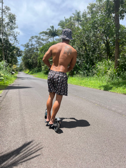 KĀNE BOARD Shorts in PUPU SHELLS